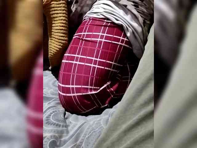 Indian-Couple webcam