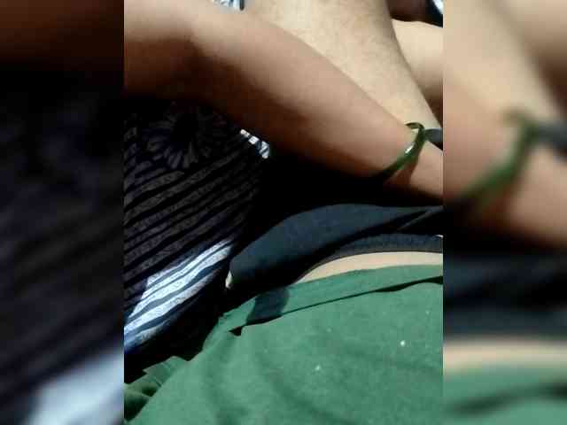 Indian-Couple webcam