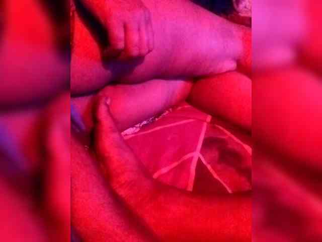 Indian-Couple webcam