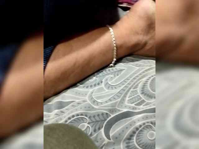 Indian-Couple webcam