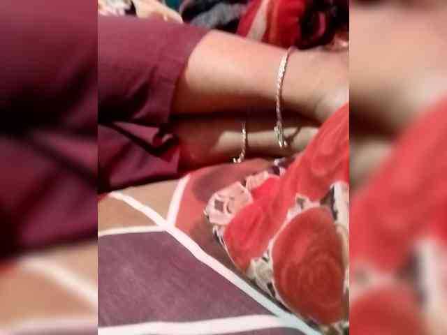 Indian-Couple webcam