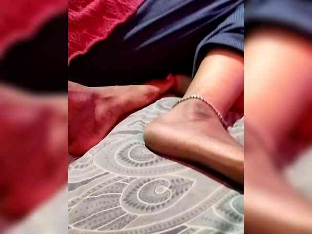 Indian-Couple webcam