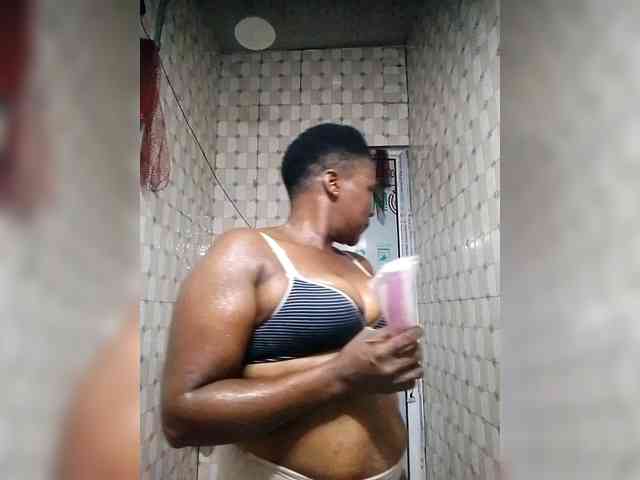 SweetNigeriaBabe webcam