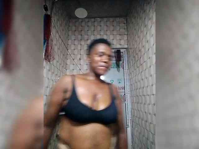 SweetNigeriaBabe webcam