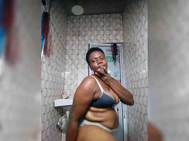 SweetNigeriaBabe webcam