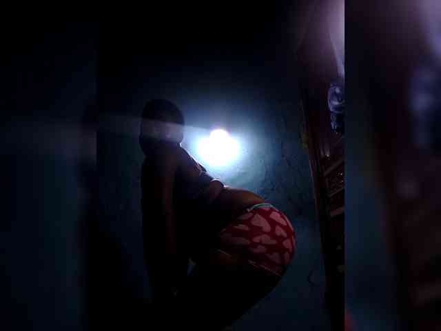 SweetNigeriaBabe webcam