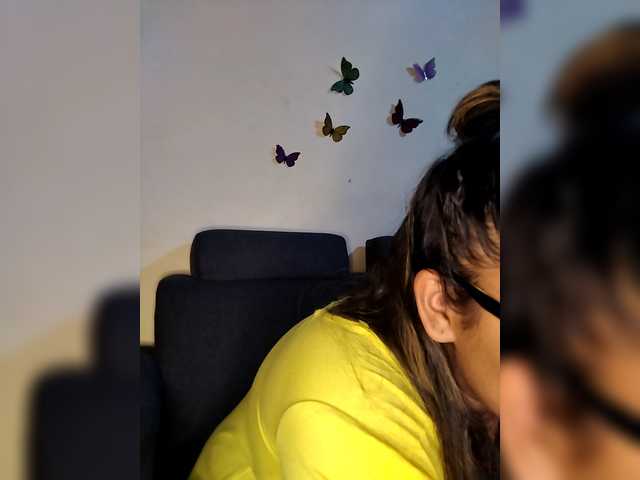 Onecutecouple's BongaCams show and profile