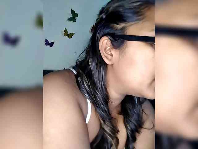 Onecutecouple webcam