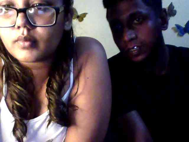 Onecutecouple webcam