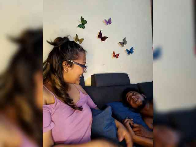 Onecutecouple webcam