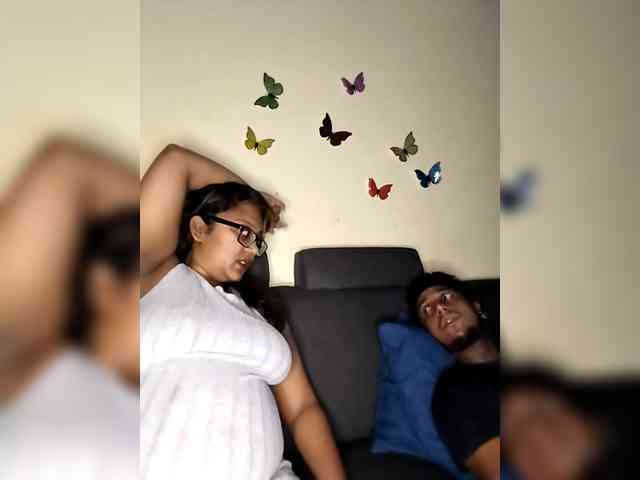 Onecutecouple webcam