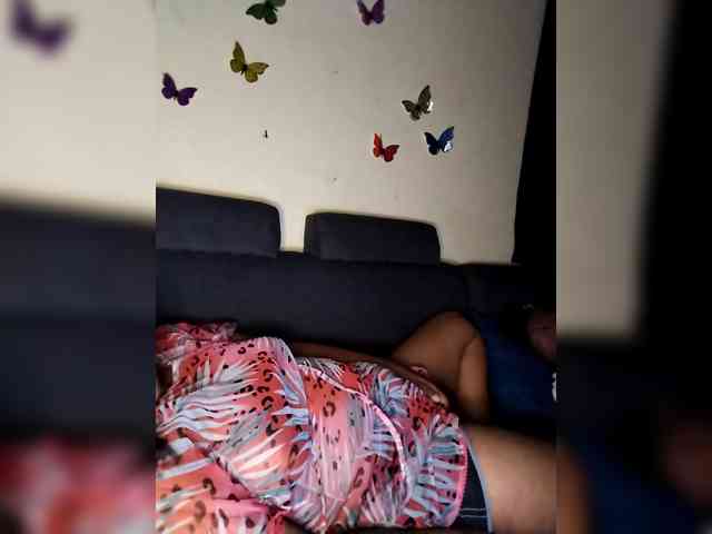 Onecutecouple webcam