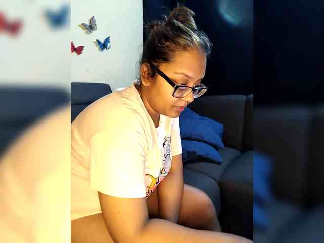 Onecutecouple webcam