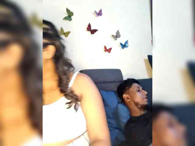 Onecutecouple webcam