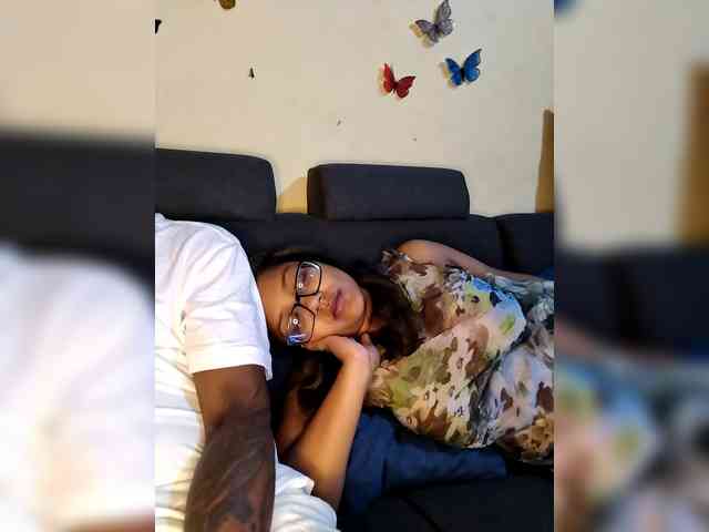 Onecutecouple webcam