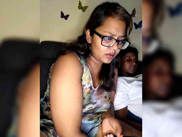 Onecutecouple webcam