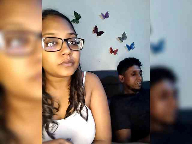 Onecutecouple webcam