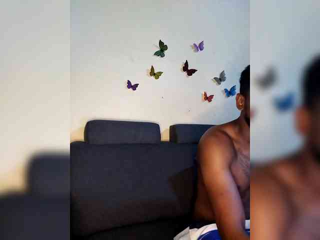 Onecutecouple webcam