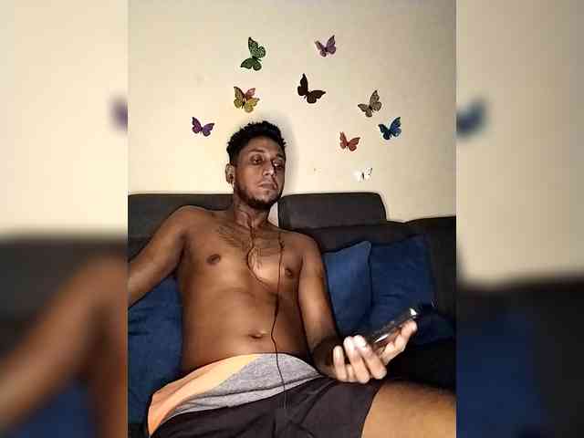 Onecutecouple webcam