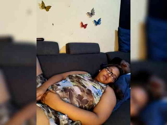 Onecutecouple webcam