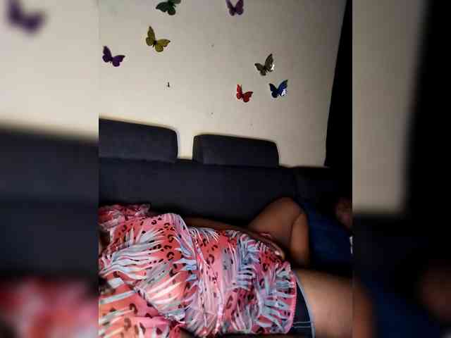 Onecutecouple webcam