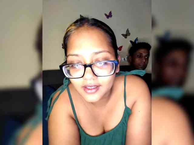 Onecutecouple webcam