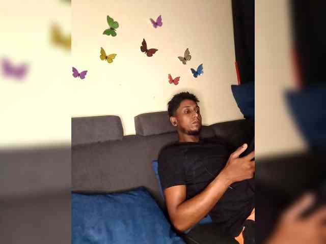 Onecutecouple webcam