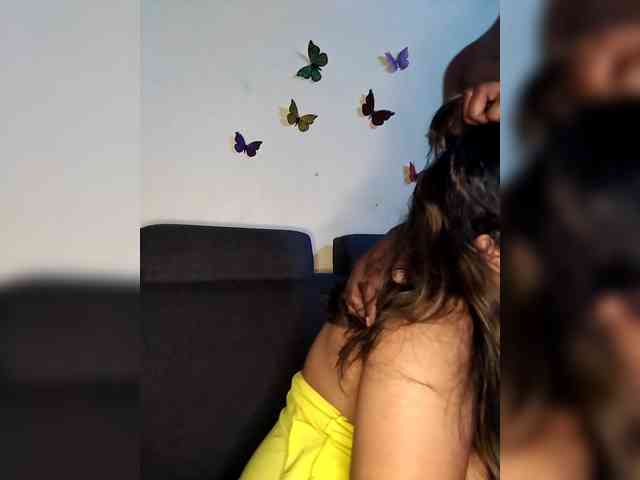 Onecutecouple webcam