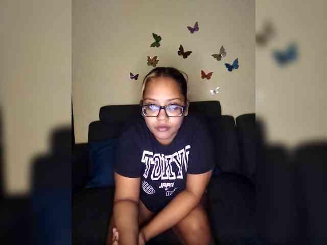 Onecutecouple webcam