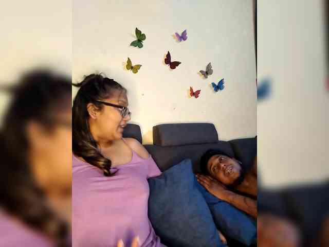 Onecutecouple webcam