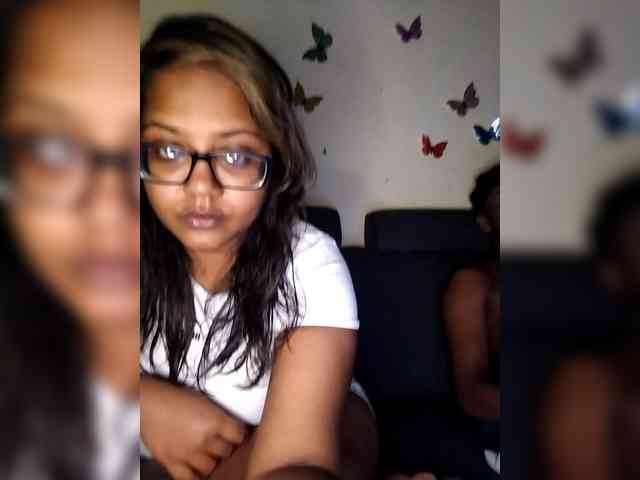 Onecutecouple webcam