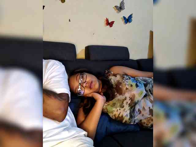 Onecutecouple webcam