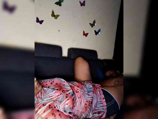 Onecutecouple webcam