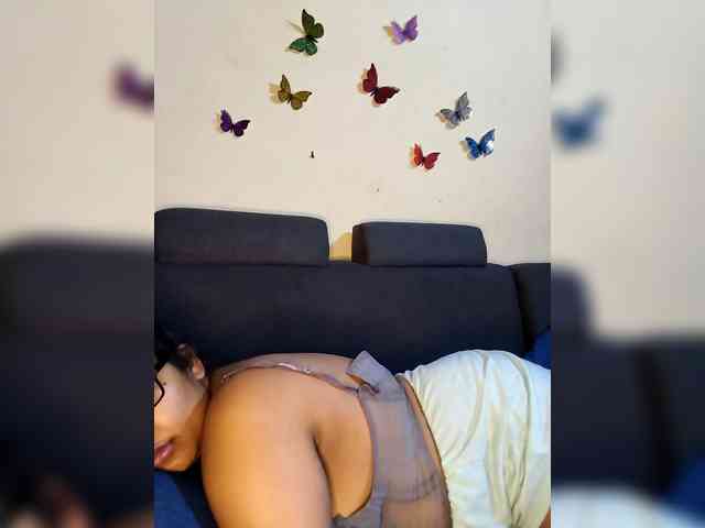 Onecutecouple webcam