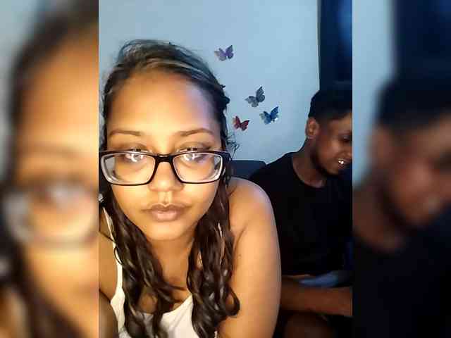 Onecutecouple webcam