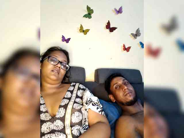 Onecutecouple webcam