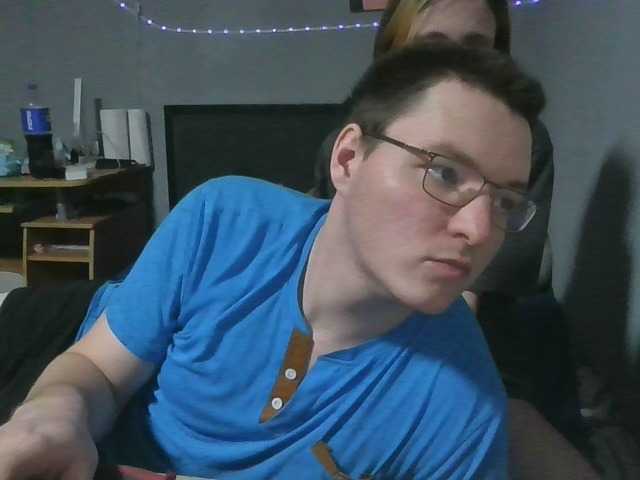 Zero-One's BongaCams show and profile