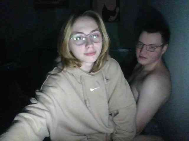 Zero-One Live Webcam on BongaCams