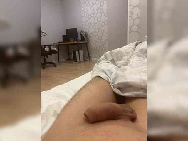 olegggg122 Live Webcam on BongaCams