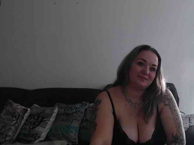 blondeWeronique webcam