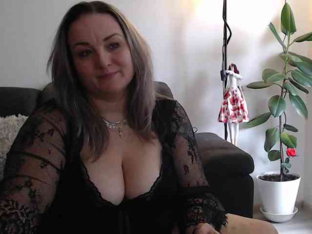 blondeWeronique webcam