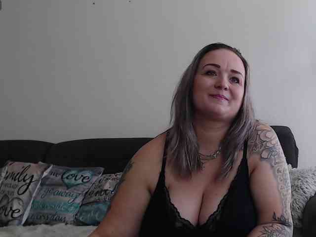 blondeWeronique webcam