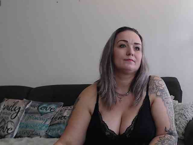 blondeWeronique webcam