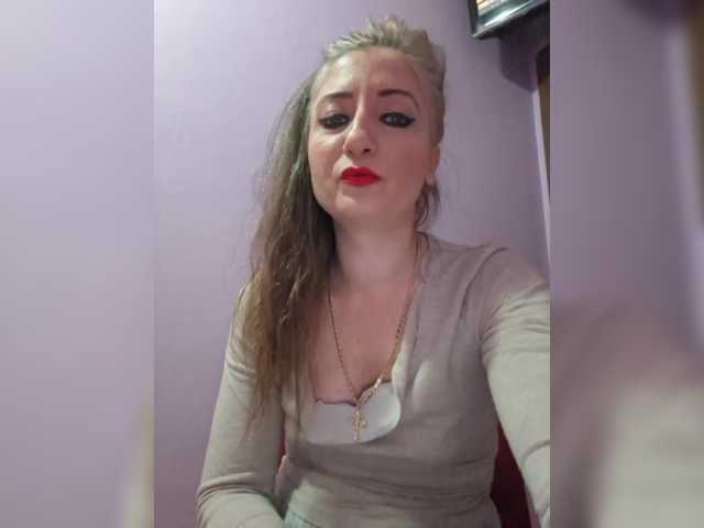 ChristianaHot's BongaCams show and profile