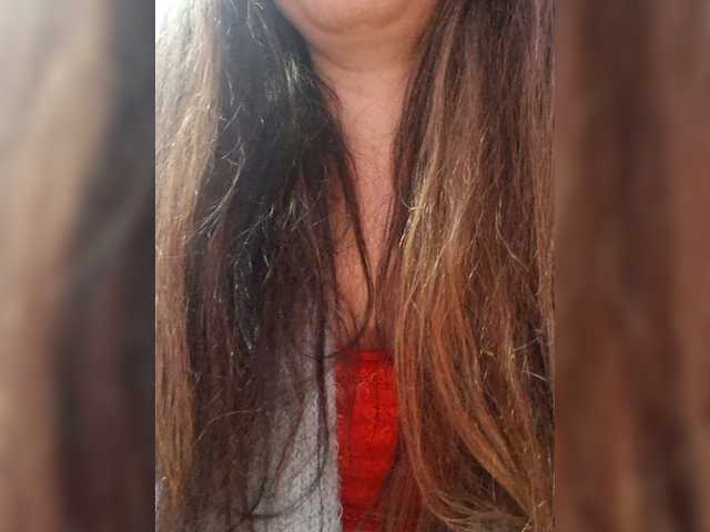 ChristianaHot live room