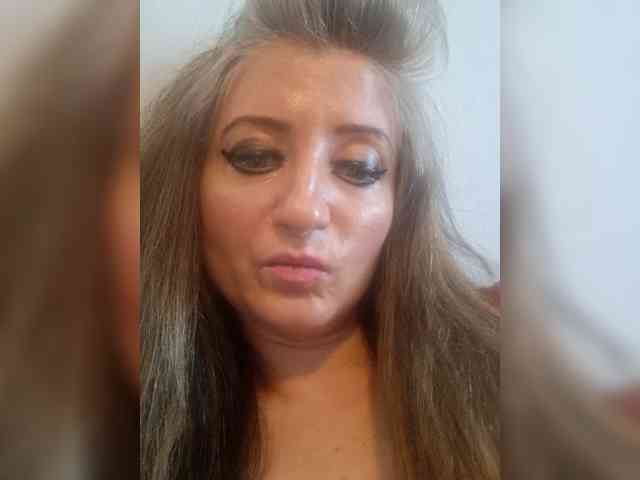 ChristianaHot webcam