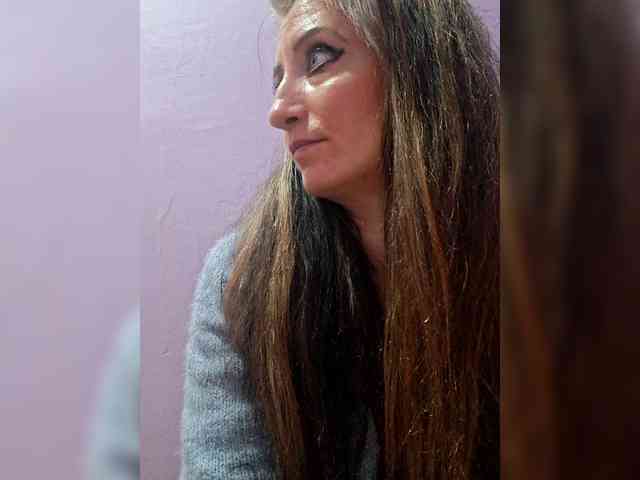 ChristianaHot webcam