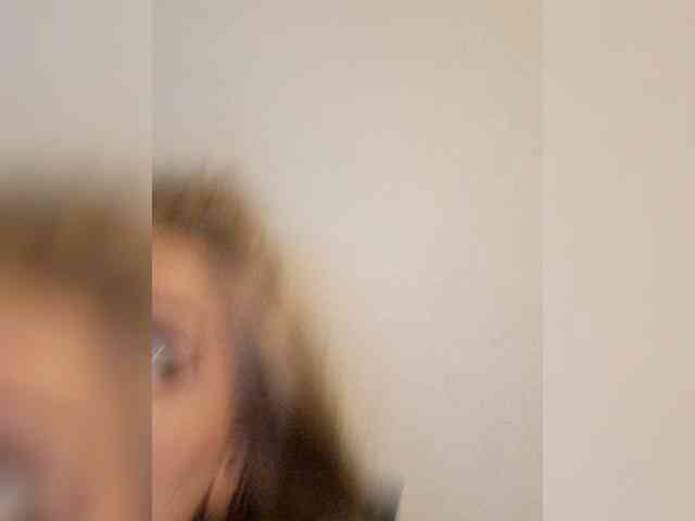 ChristianaHot webcam