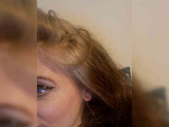 ChristianaHot webcam