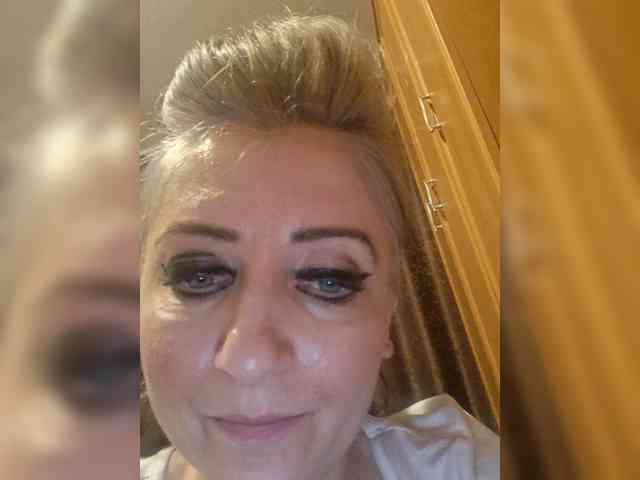 ChristianaHot webcam